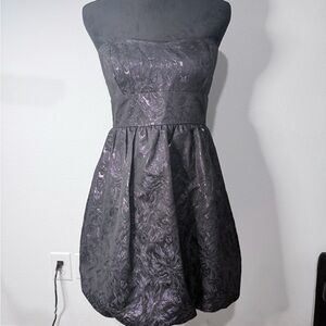 DELIAS Y2K STRAPLESS BUBBLE HEM DRESS